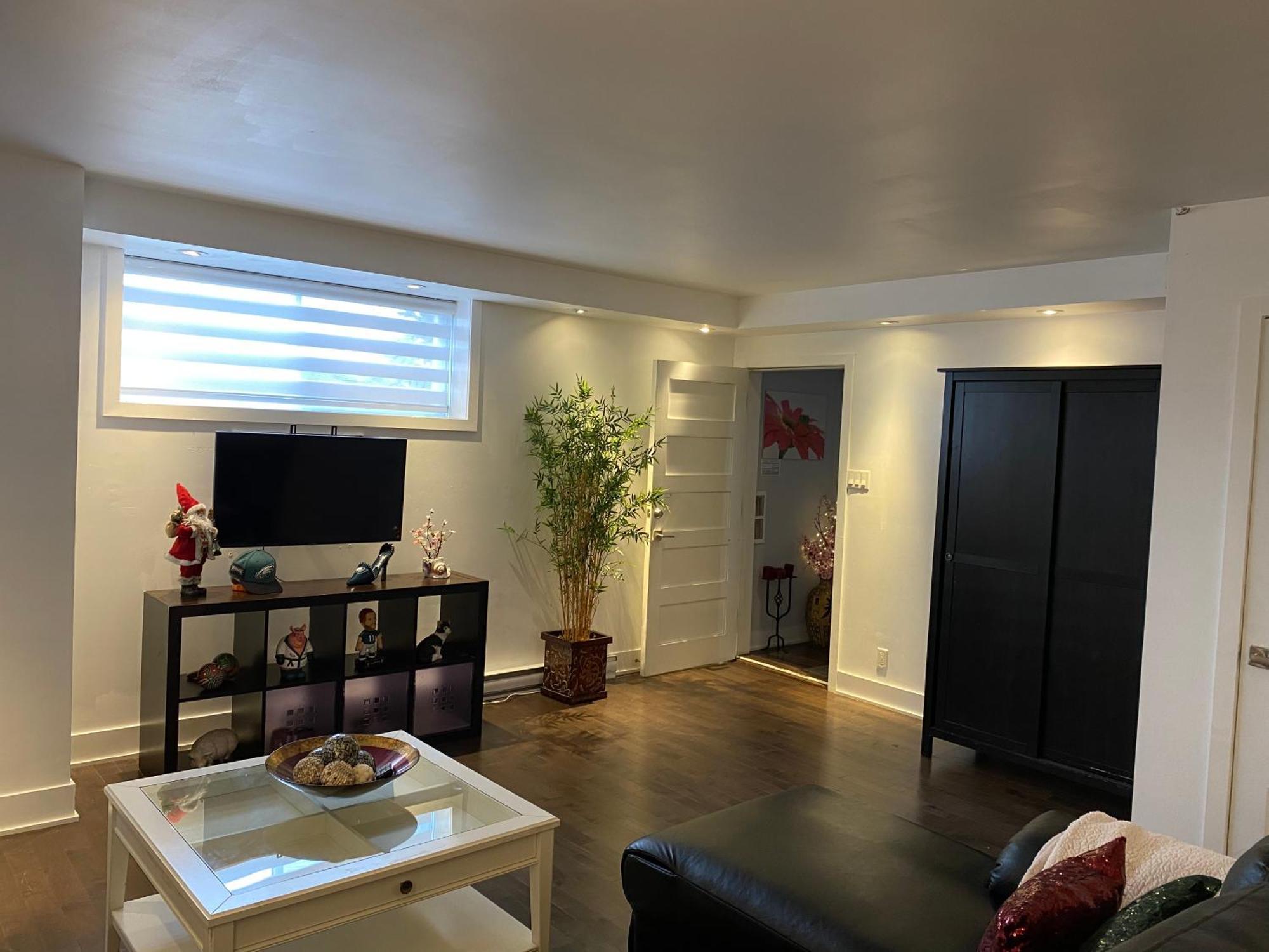 Beautiful Private Full Condo Brossard Exteriör bild